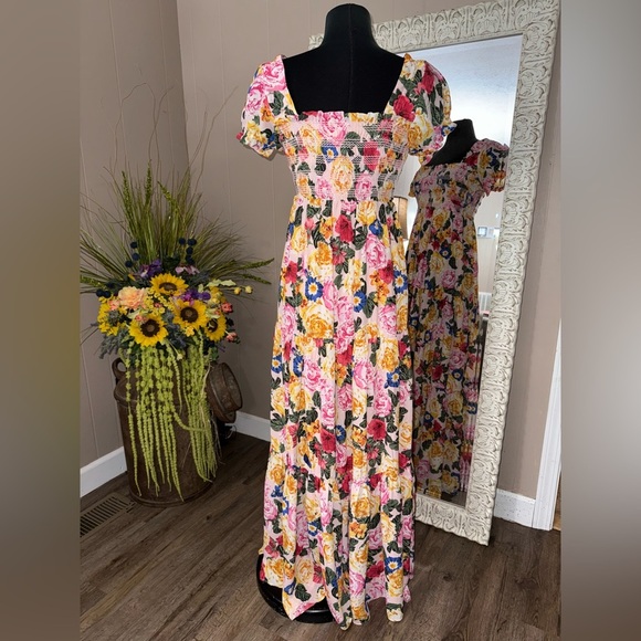 Buddy Love • Floral Smocked Maxi Dress - Picture 6 of 12